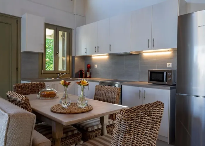 Jasmine Vilă Platanidia