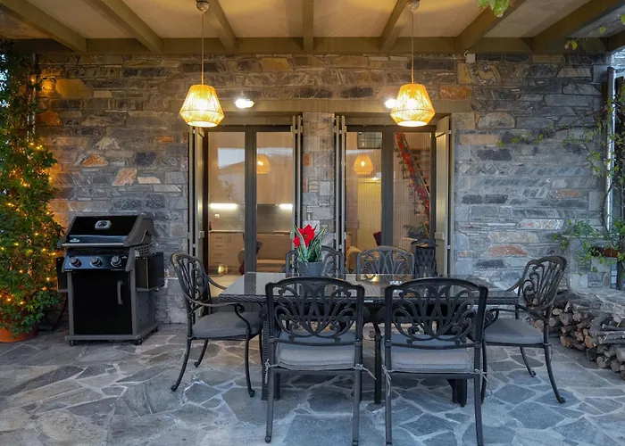 Jasmine Vilă Platanidia